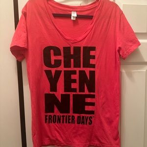 Wyoming NWOT T-shirt XL pink & black colors. V-neck and 100% cotton. Comfortable